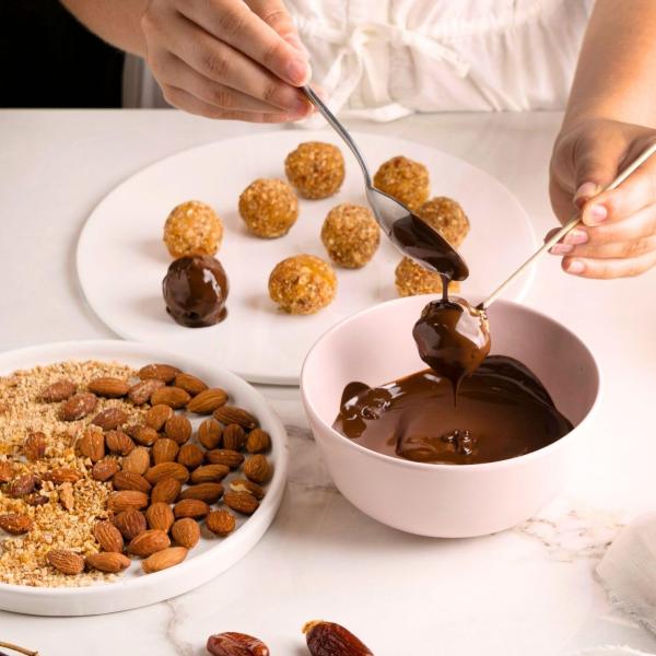 Unity Super Store 100% Organic American Talwar Almonds – Premium Quality, Nutritious, and Delicious